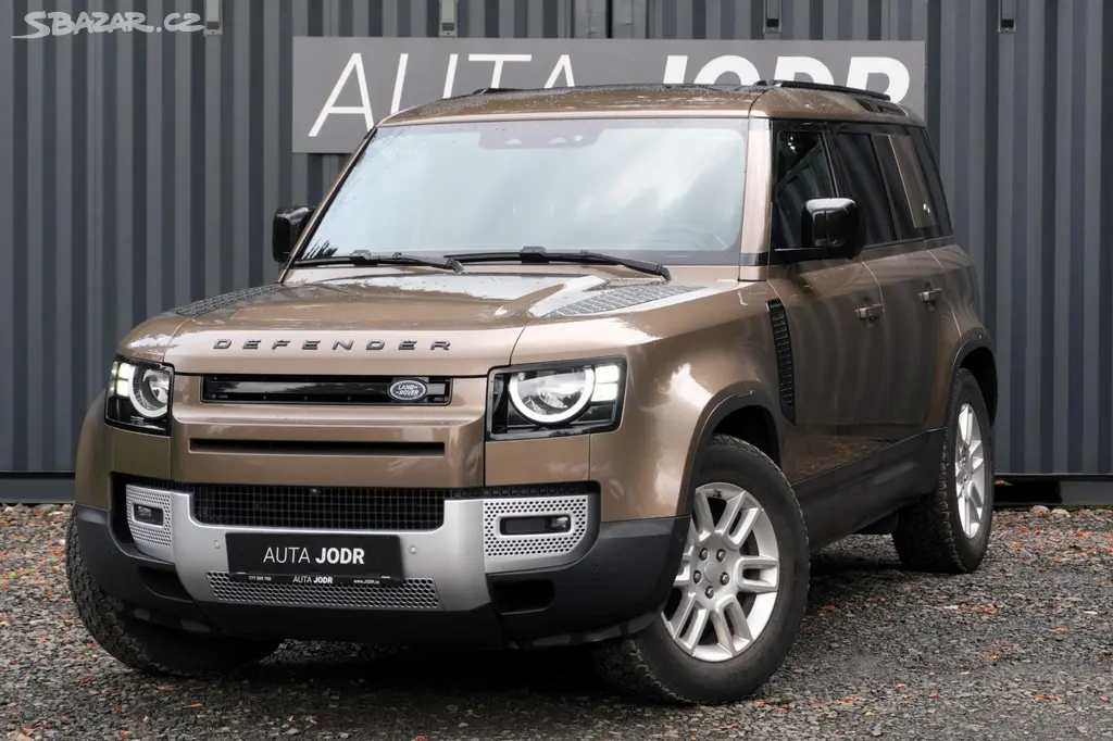 Land Rover Defender, 2.0D 110 AWD, ČR, Tažné, 360°